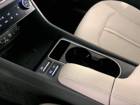 Used 2025 Hyundai Sonata SEL FWD image 17