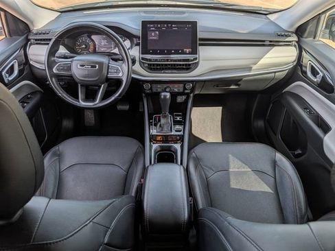 Used 2022 Jeep Compass Limited AWD/4WD image 11