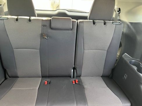 Used 2024 Toyota Highlander LE image 15