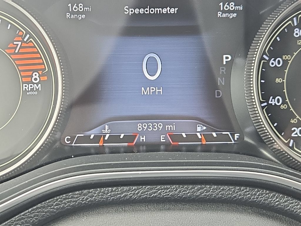 Used 2019 Jeep Cherokee Trailhawk w/ Cold Weather Group AWD/4WD image 17
