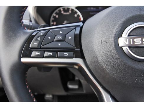 Certified 2025 Nissan Altima 2.5 SR FWD image 17