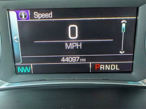 Used 2018 Chevrolet Traverse LT image 31