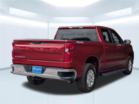 Used 2021 Chevrolet Silverado 1500 LT AWD/4WD image 6
