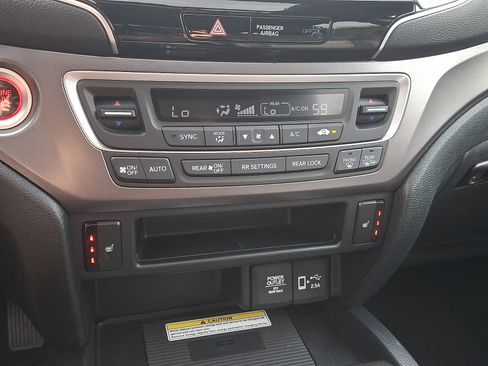 Certified 2022 Honda Pilot Special Edition image 15