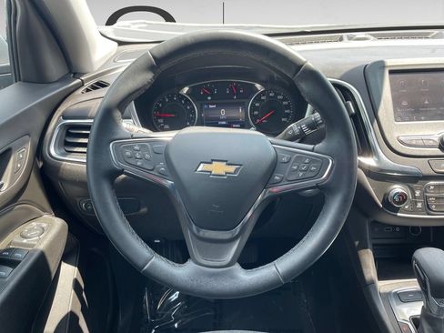 Used 2024 Chevrolet Equinox LT AWD/4WD image 11