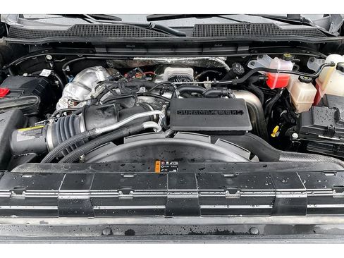 Used 2025 Chevrolet Silverado 2500 ZR2 w/ Technology Package AWD/4WD image 12