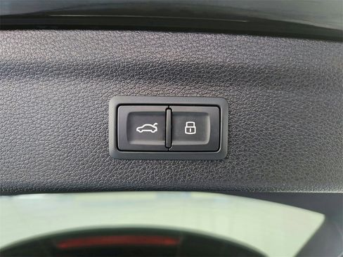 Used 2023 Audi Q3 2.0T Premium Plus image 27