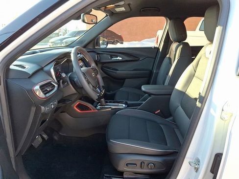 Used 2023 Chevrolet TrailBlazer RS w/ Convenience Package image 24