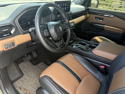 Certified 2026 Honda Passport TrailSport Elite image 10