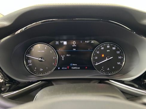 Used 2023 Buick Envision Avenir AWD/4WD image 18