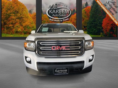 Used 2018 GMC Canyon SLE w/ SLE Convenience Package image 2