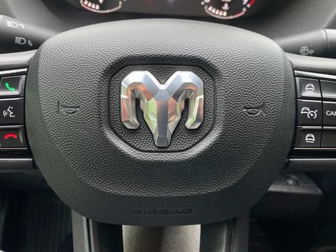 Used 2025 RAM ProMaster 2500 w/ Convenience Group FWD image 32