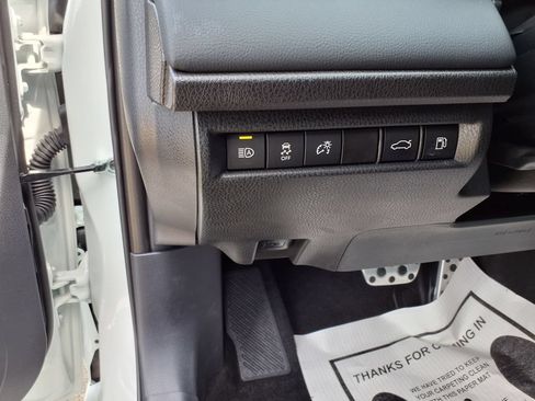 Used 2025 Toyota Camry XSE FWD image 24
