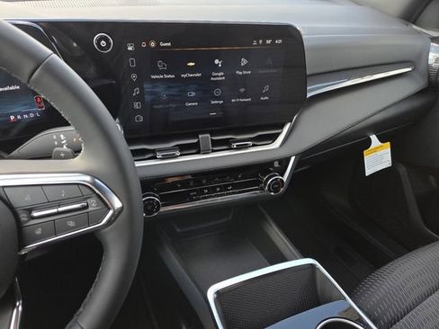 New 2026 Chevrolet Equinox LT w/ Safety and Technology Package FWD image 35