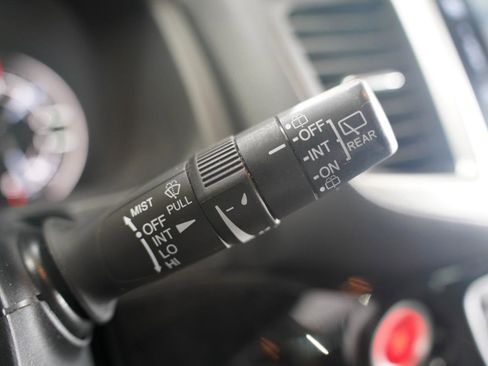 Used 2016 Honda Pilot Touring image 15