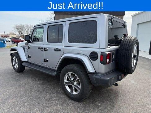Used 2021 Jeep Wrangler Unlimited Sahara w/ Uconnect 4C Nav & Sound Group image 9