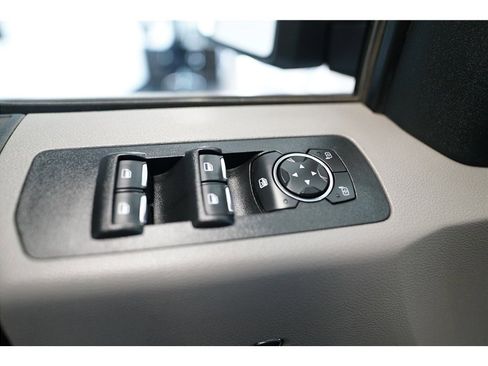 Used 2018 Ford F150 XL w/ Equipment Group 101A Mid AWD/4WD image 16