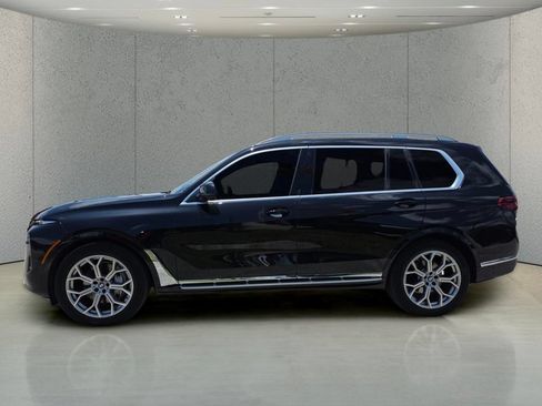 Used 2025 BMW X7 xDrive40i w/ Premium Package AWD/4WD image 8