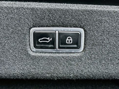 Used 2024 Hyundai Ioniq 6 SEL RWD image 31