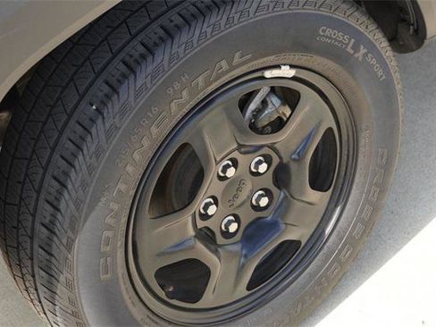 Certified 2022 Jeep Renegade Sport image 9