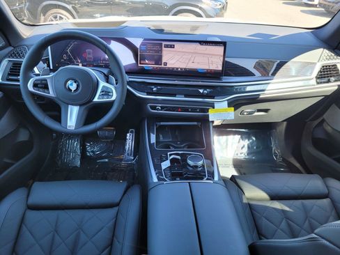 New 2026 BMW X5 xDrive40i w/ M Sport Package AWD/4WD image 14
