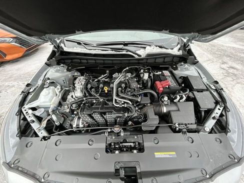 New 2025 Nissan Altima 2.5 SL AWD/4WD image 10