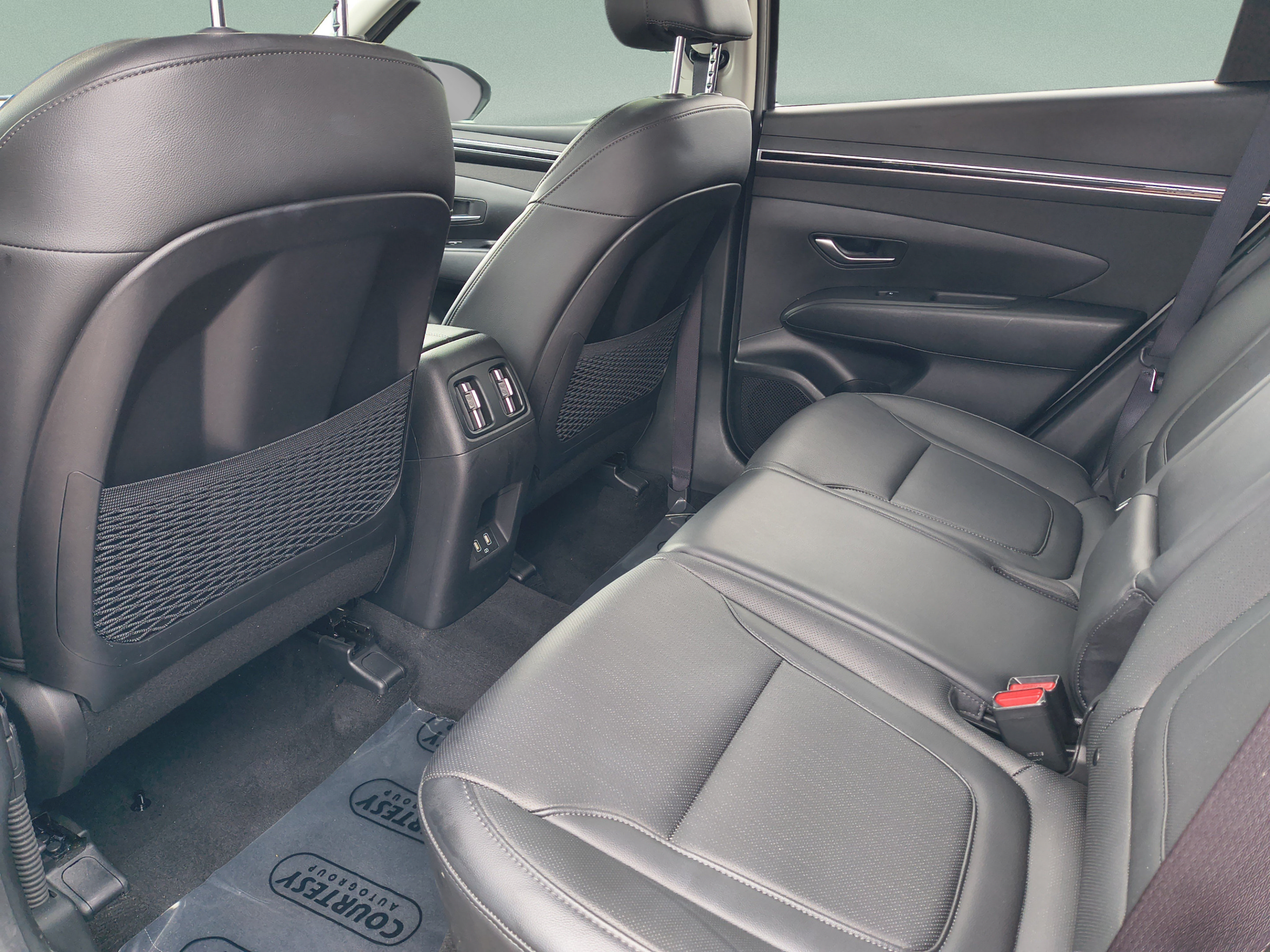 Certified 2023 Hyundai Tucson SEL w/ Convenience Package FWD image 16