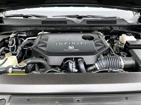 Certified 2025 INFINITI QX80 Sensory AWD/4WD image 13
