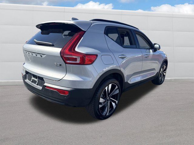 Used 2023 Volvo XC40 B5 Ultimate w/ Protection Package Premier AWD/4WD image 11