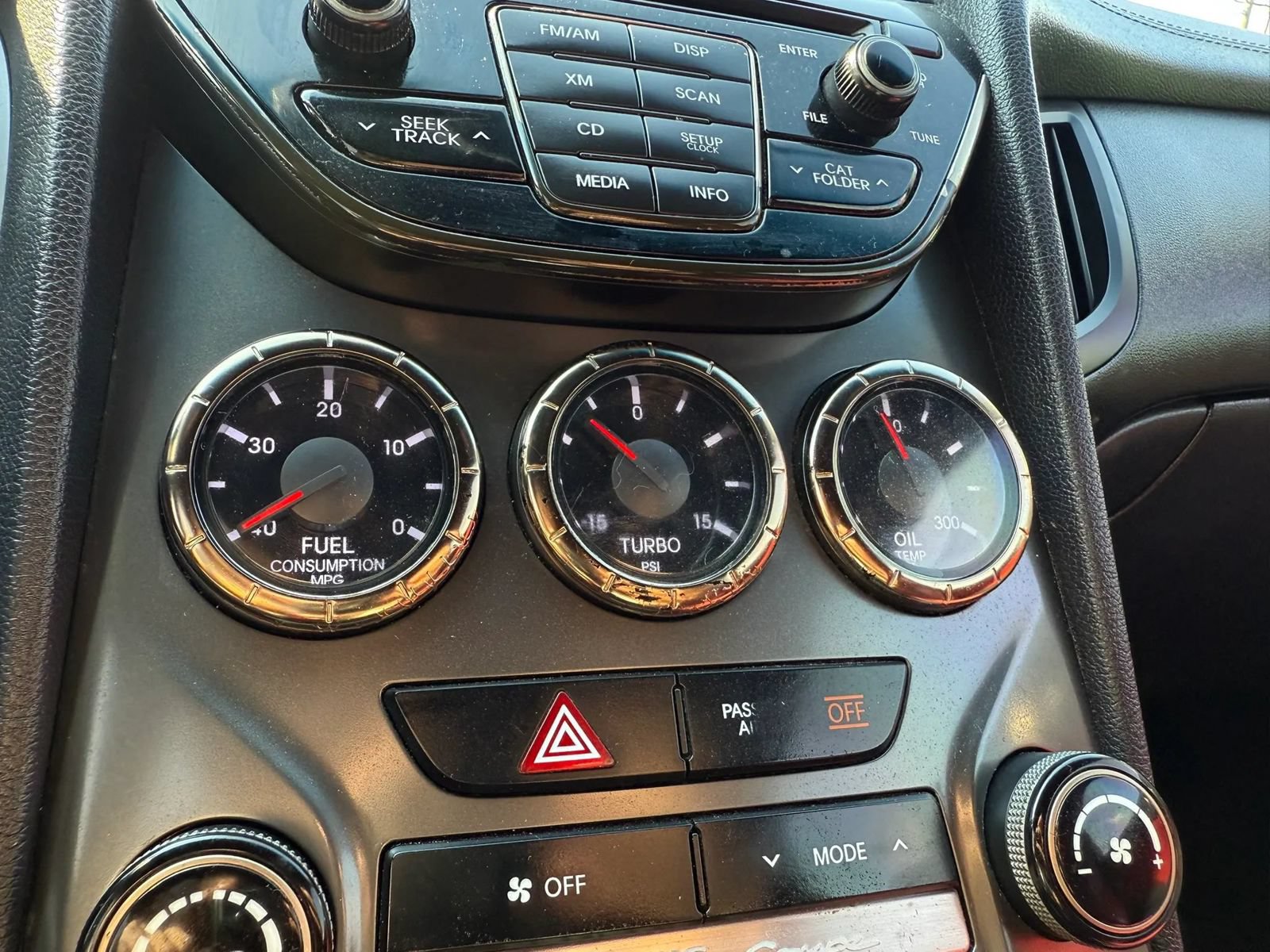Used 2013 Hyundai Genesis 2.0T RWD image 29