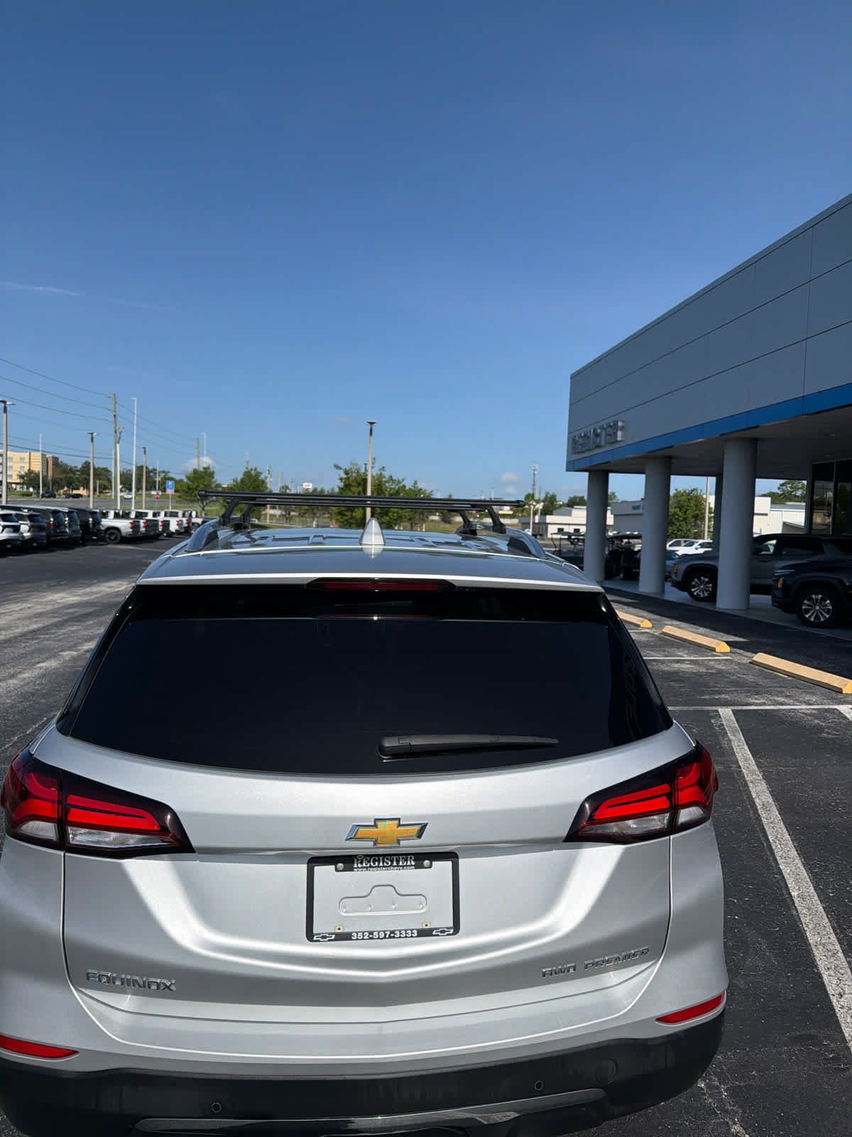 Used 2022 Chevrolet Equinox Premier AWD/4WD image 4
