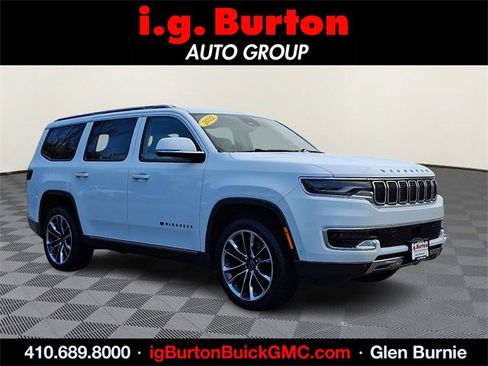 Used 2022 Jeep Wagoneer Series III w/ Premium Group I image 1