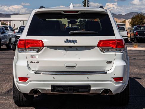 Used 2020 Jeep Grand Cherokee Overland AWD/4WD image 5