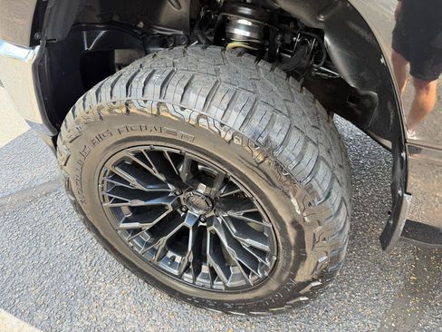 Used 2020 RAM 1500 Big Horn AWD/4WD image 9