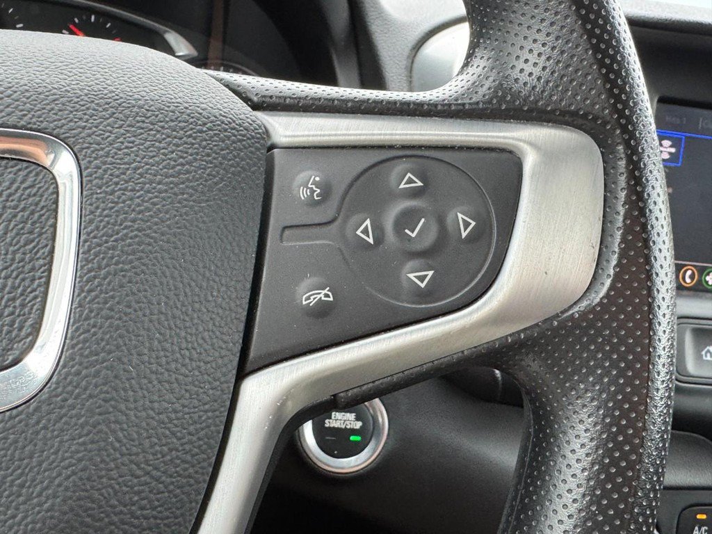 Used 2024 GMC Terrain SLE AWD/4WD image 20