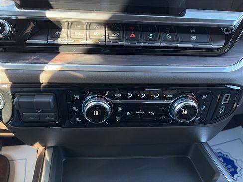 New 2026 GMC Sierra 1500 SLT w/ SLT Premium Plus Package image 23