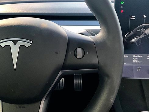 Used 2021 Tesla Model 3 Performance image 19