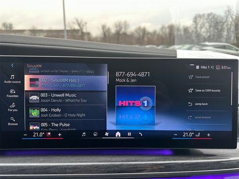 Used 2023 BMW 760i xDrive w/ Executive Package image 15