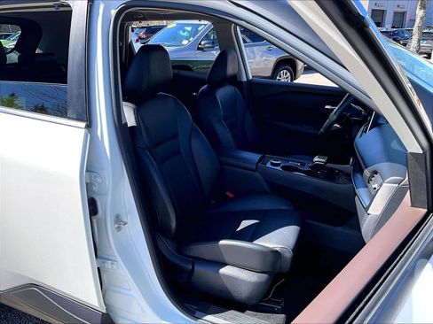 Certified 2023 Nissan Rogue SV w/ SV Premium B Package AWD/4WD image 11