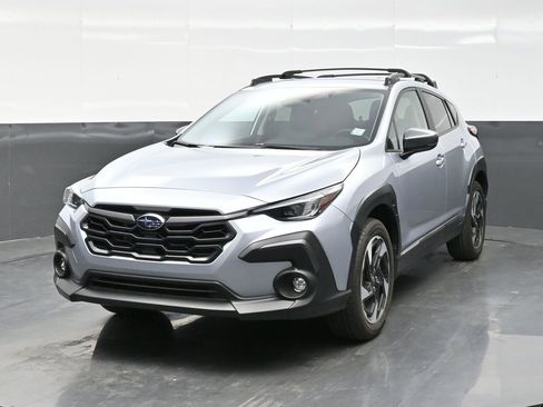 Used 2024 Subaru Crosstrek 2.5i Limited image 2