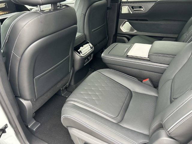 New 2027 INFINITI QX80 Autograph w/ Premium Cargo Package AWD/4WD image 18