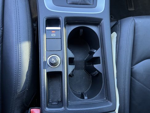 Used 2020 Audi Q3 2.0T Premium image 24