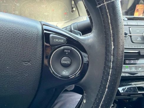 Used 2016 Honda Accord Sport image 22