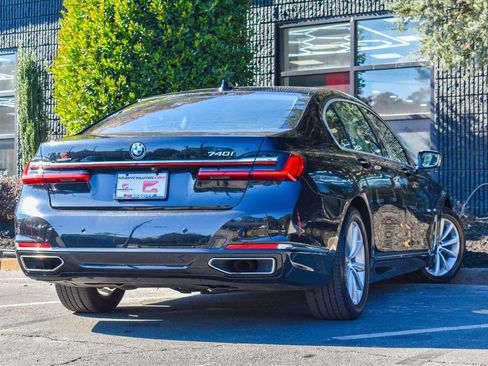 Used 2020 BMW 740i w/ Cold Weather Package image 18