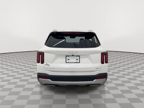 Used 2025 Kia Sorento EX image 9