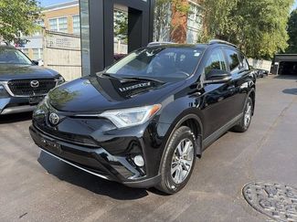 Used 2018 Toyota RAV4 XLE AWD/4WD video 1
