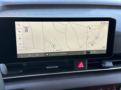 New 2026 Kia Carnival EX FWD image 24