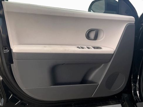 Certified 2026 Hyundai Ioniq 5 SEL RWD image 21