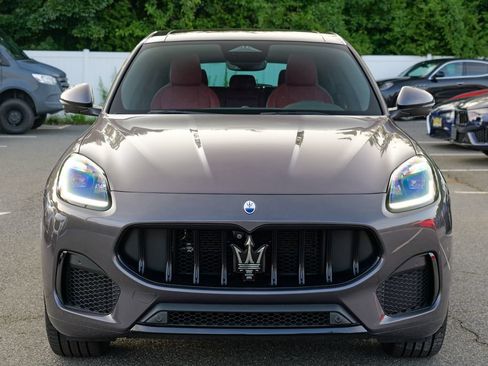 Used 2025 Maserati Grecale Modena AWD/4WD image 2