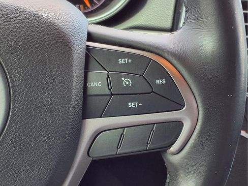 Used 2019 Jeep Grand Cherokee Limited w/ Luxury Group II AWD/4WD image 15